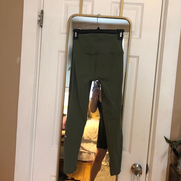 Alo army green high waisted leggings - Picture 3 of 4